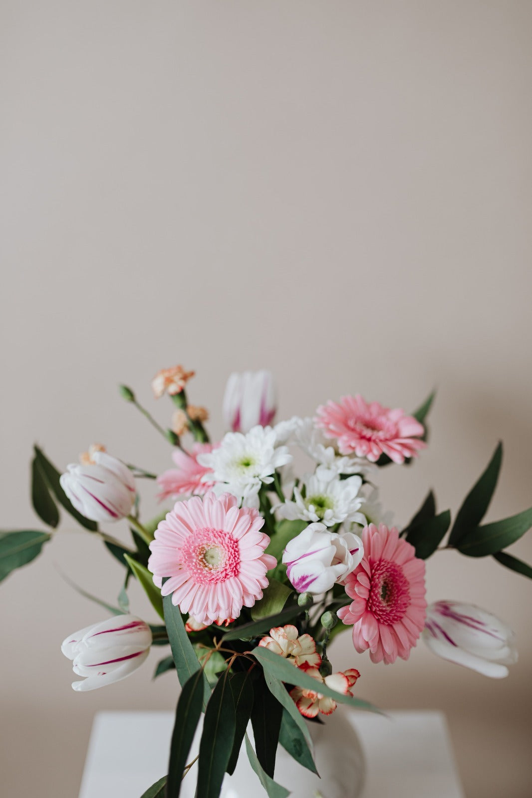Get Well Soon Flowers in Dubai: How to Choose a Thoughtful Recovery Bouquet